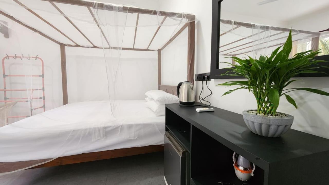 E Seven House Bed & Breakfast Dikwella Eksteriør bilde